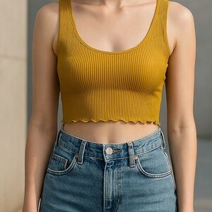 Forever 21 Yellow/Gold Ribbed Crop Top Size Small
